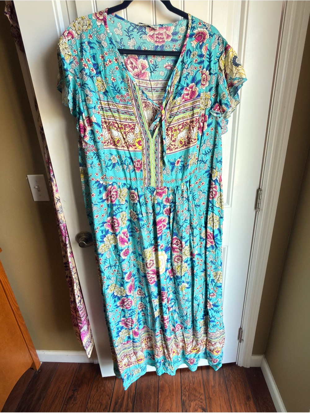 Turquoise Floral Maxi Dress with V-Neck Trim
